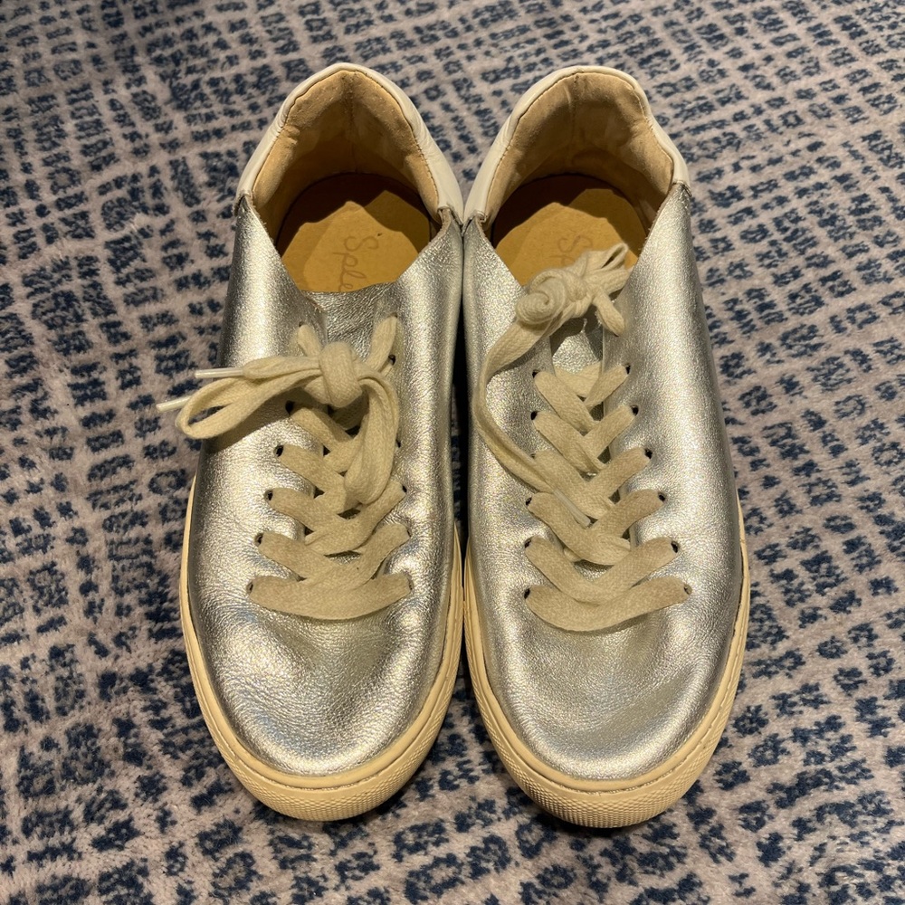 Splendid sneakers